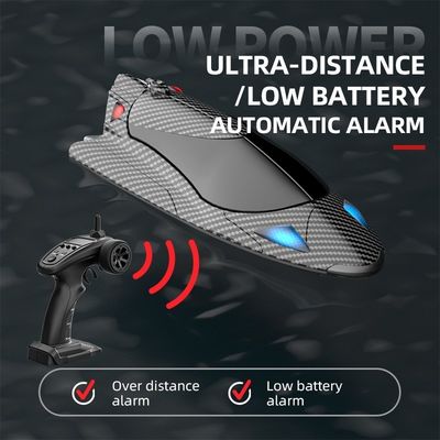 Niveau de compétence de l'opérateur intermédiaire 2.4g Bateau à grande vitesse Rechargeable R / c Jouets de bateau pour enfants