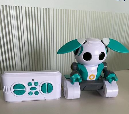 Robots éducatifs HUGTEC S024 Jouet robot télécommande geste STEM 3 musique plastique fonction de lumière automatique pour unisexe